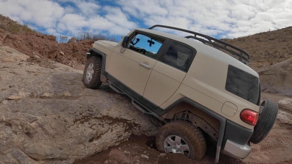 fjcrusier warmup rock hole